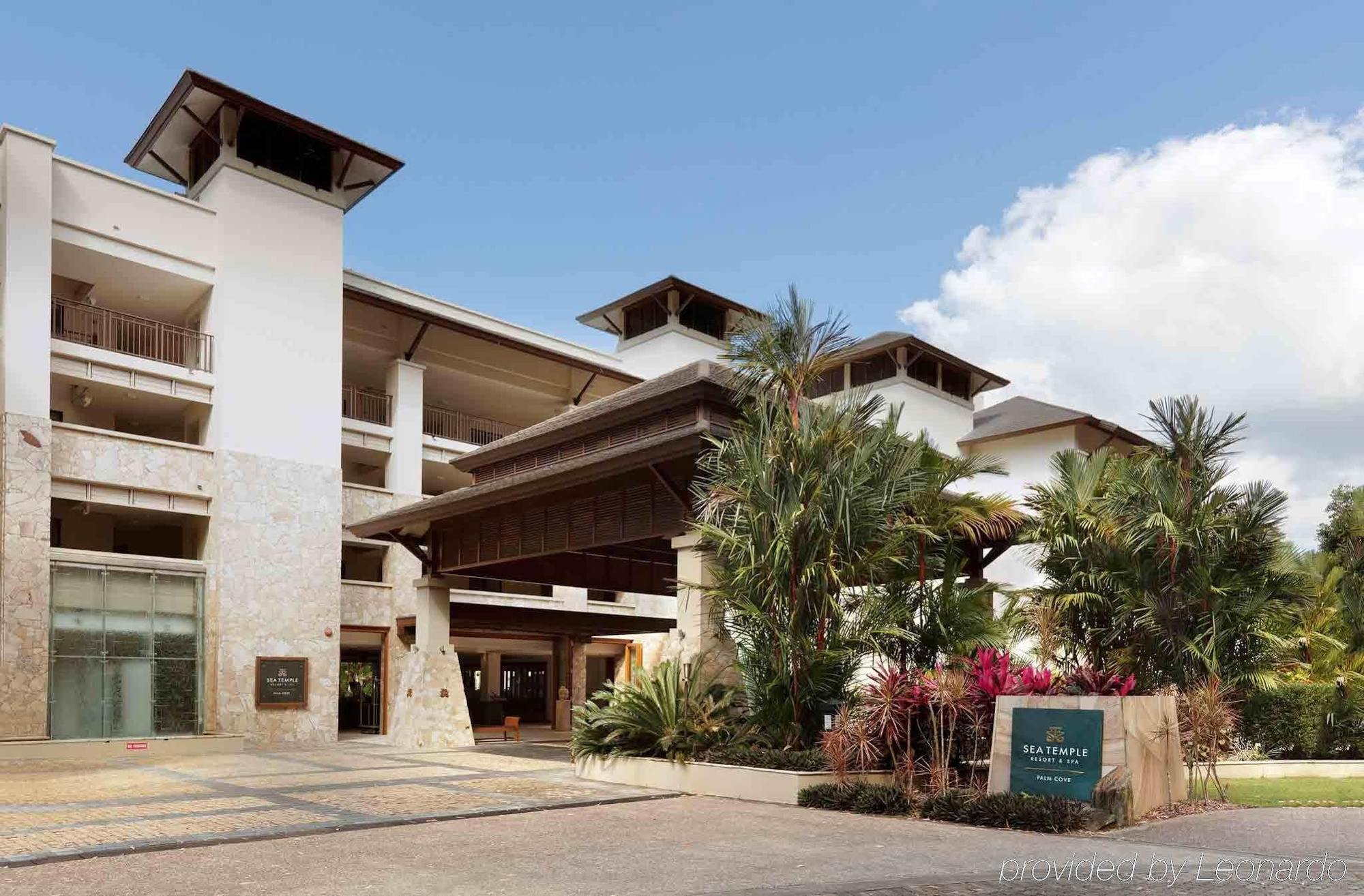 Pullman Palm Cove Sea Temple Resort & Spa Exterior foto