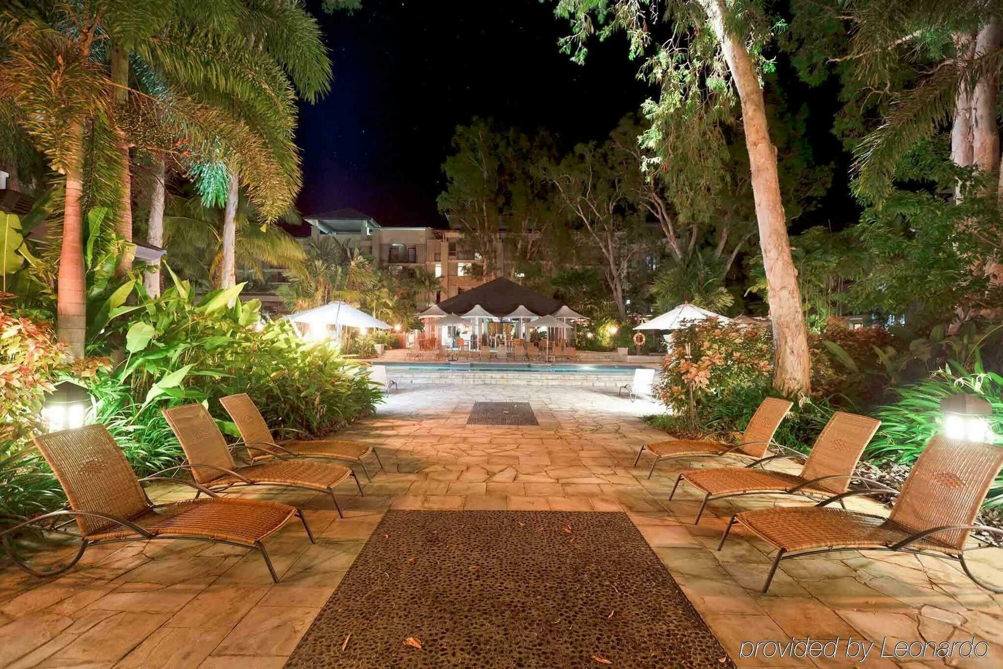 Pullman Palm Cove Sea Temple Resort & Spa Exterior foto